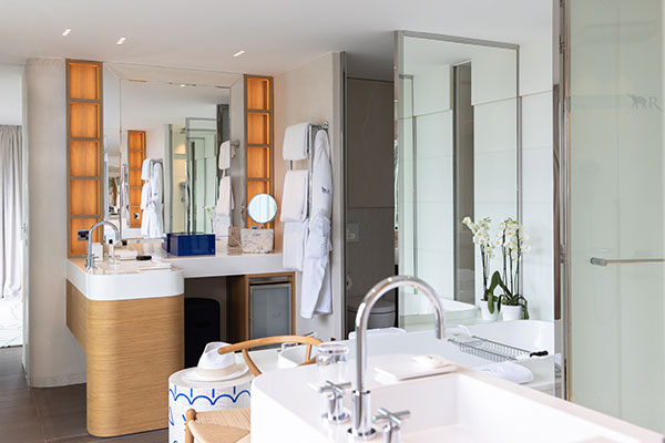 La Réserve suite Taillat By Gregoire Gardette La Réserve suite Taillat By Gregoire Gardette